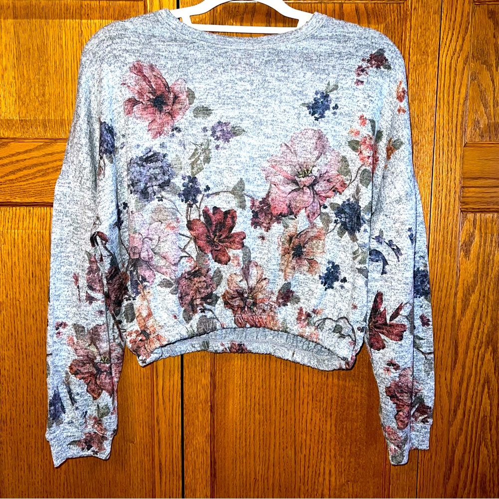 Crop top floral long sleeve